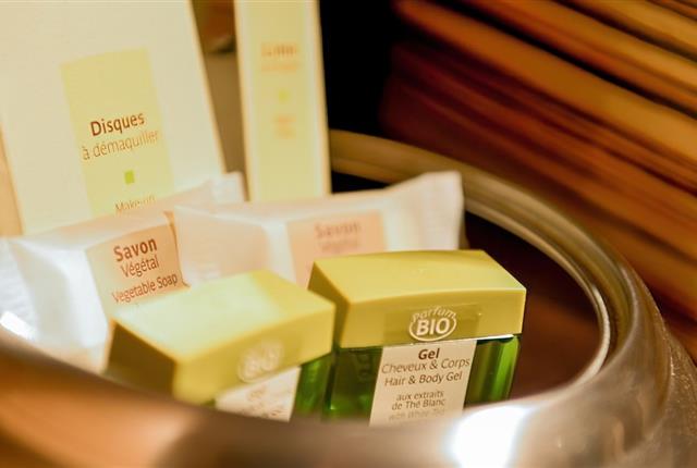 Complimentary toiletries at the 3-star Hôtel Résidence