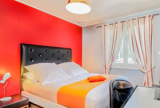 Prestige Double Room for 1 to 2 people at the Hôtel Résidence in Nissan-Lez-Ensérune