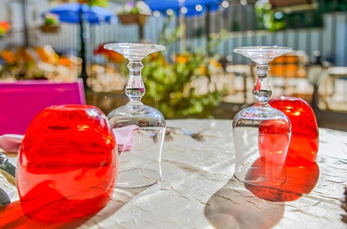 Restaurant Les Tilleuls awarded 3 pots by Logis to France