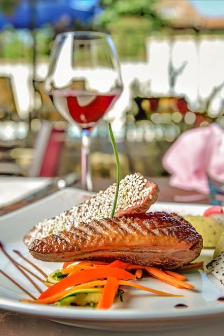 Dish served at the Restaurant Les Tilleuls, awarded 3 pots by Logis de France